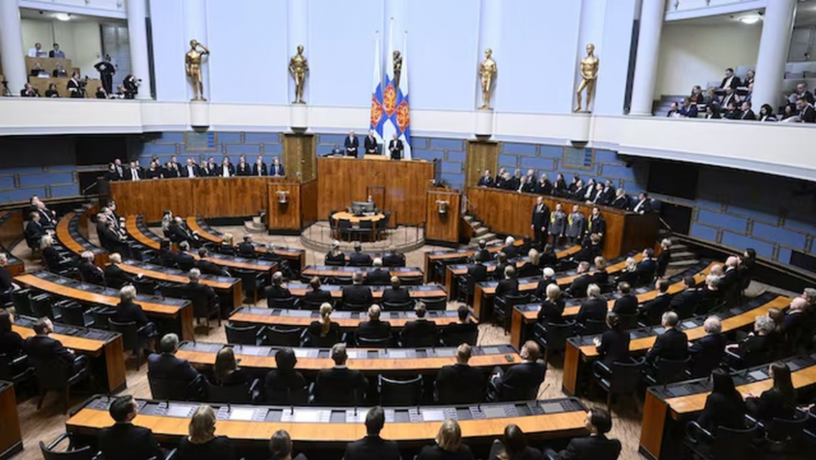 a-finn-parlament-megszavazta-a-taposoaknakrol-szolo-egyezmenybol-valo-kilepest