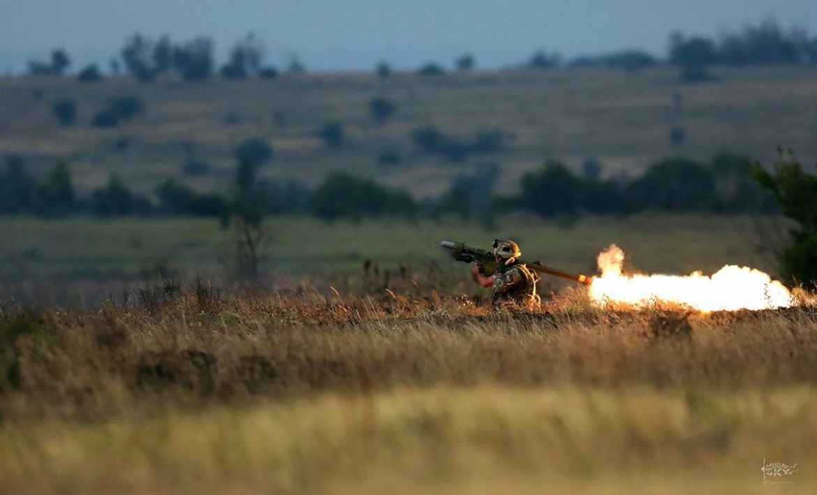 ukrajna-a-nato-t-keri-mivel-az-aknamentesitesi-kihivasok-nonek-az-orosz-invazio-utan